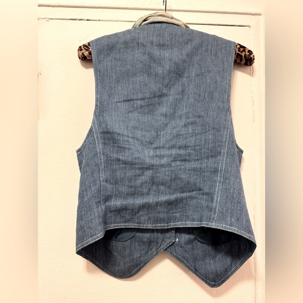 Y2K denim vest with built-in scarf and painted flower buttons size XS - Picture 4 of 5